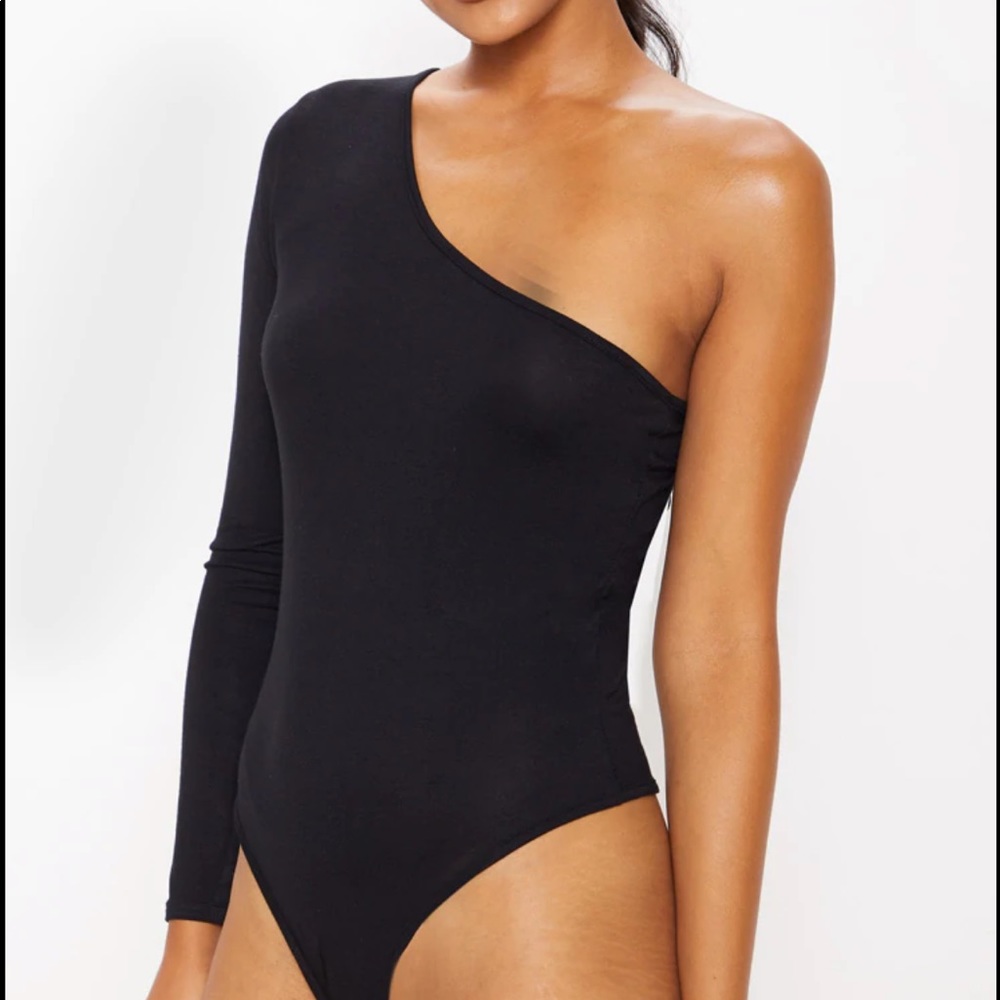 Black One shoulder long sleeve body suit